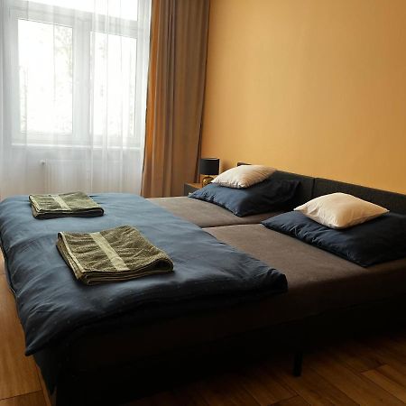 Komfortowy Apartament W Centrum Jaworzno Luaran gambar