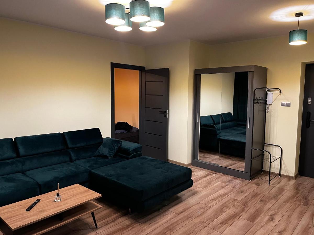 Komfortowy Apartament W Centrum Jaworzno Luaran gambar