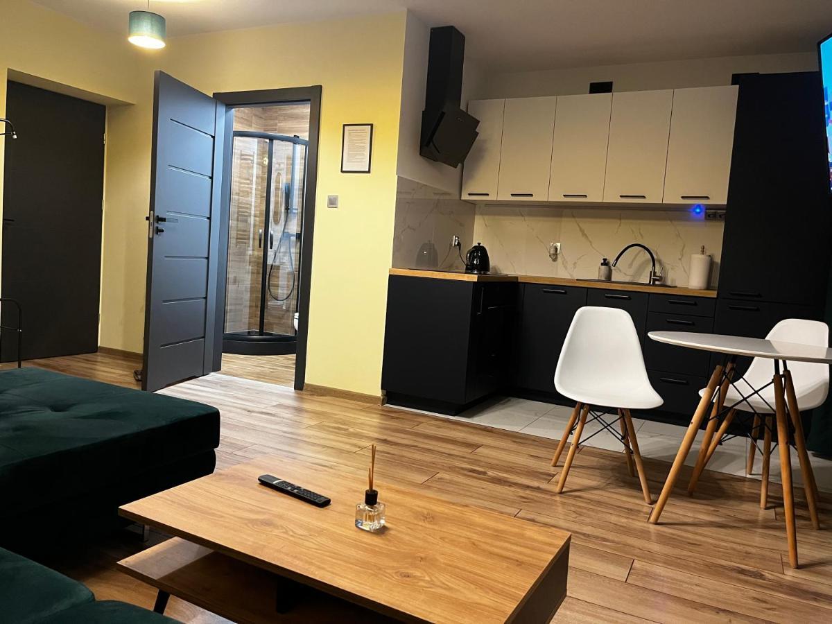 Komfortowy Apartament W Centrum Jaworzno Luaran gambar